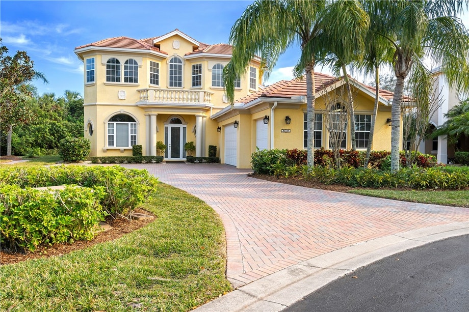 Kristin Dobson Vero Beach ONE Sotheby's International Realty